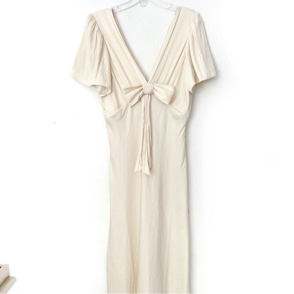Ciao Lucia Ivory Brunello Bow Satin Maxi Dress - Medium - Picture 3 of 8